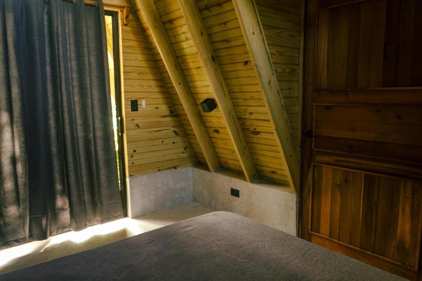 Leisy'S Garden Hostel & Rooms Samana Екстер'єр фото