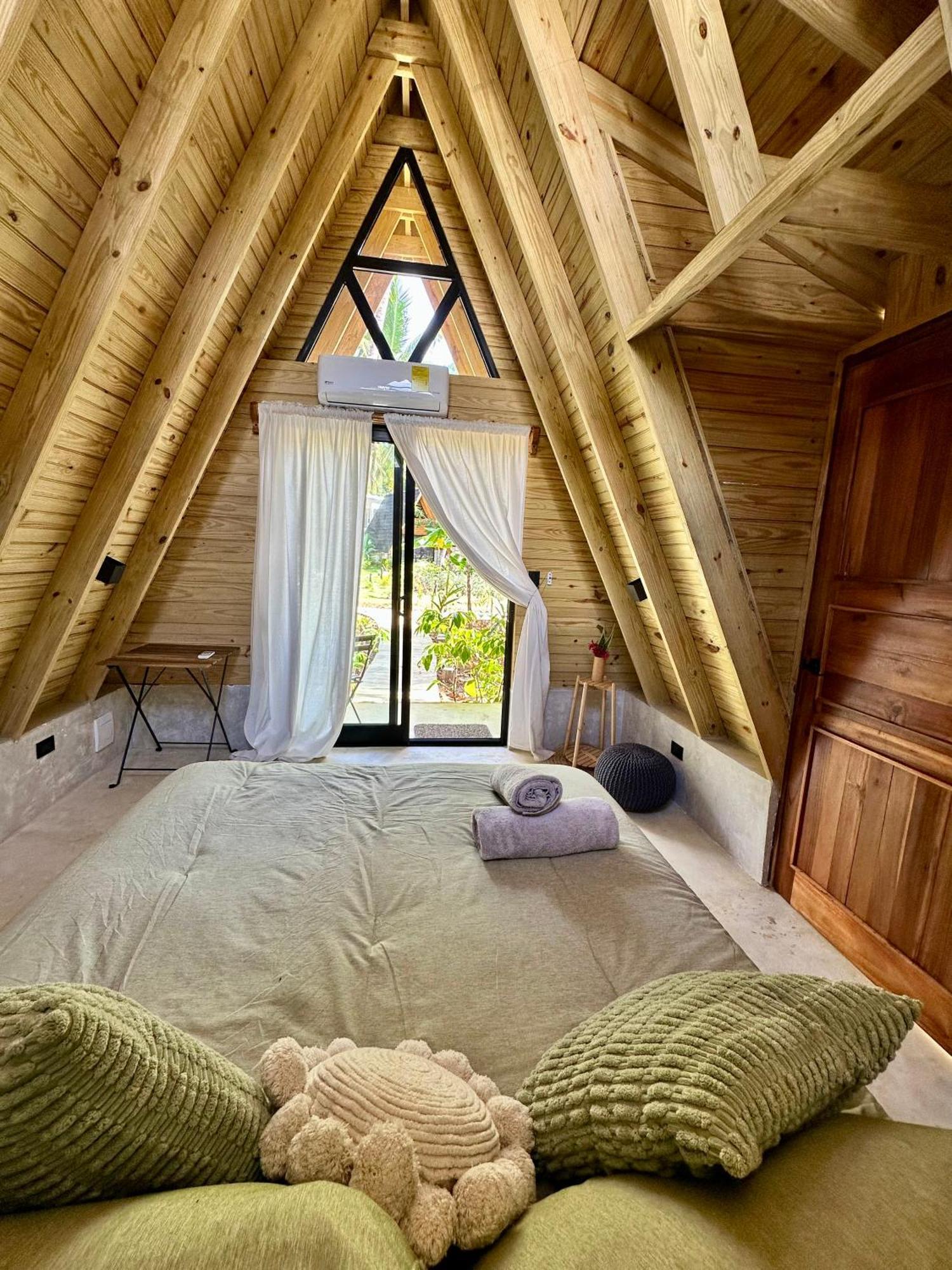 Leisy'S Garden Hostel & Rooms Samana Екстер'єр фото