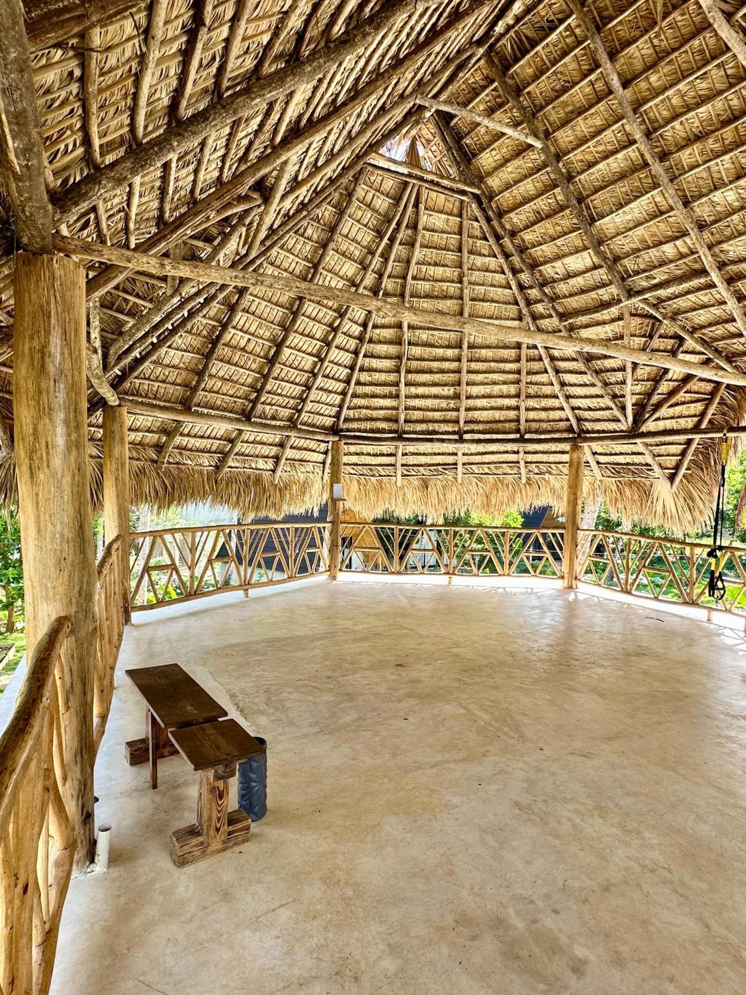Leisy'S Garden Hostel & Rooms Samana Екстер'єр фото